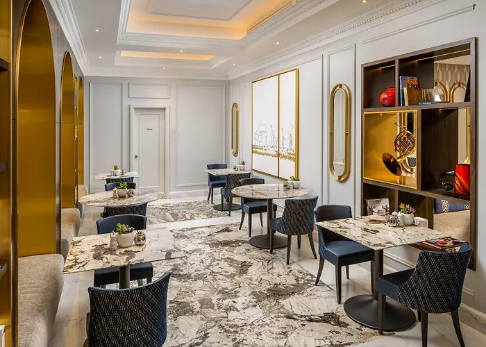 Отель Intercontinental Athenee Palace By Ihg 5*