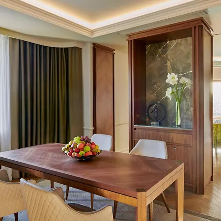 Intercontinental Athenee Palace Bucharest, An Ihg